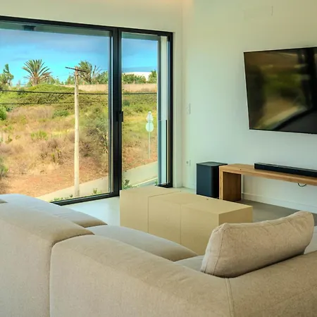 Oceanfront Retreat In Villa Ribamar (Torres Vedras)