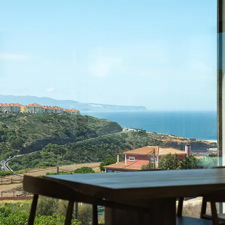 Villa Oceanfront Retreat In Ribamar (Torres Vedras)